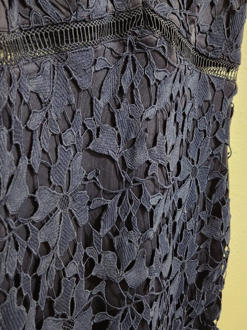 ASTR The Label | Navy Lace Cutout Midi Dress Small - Picture 7 of 12